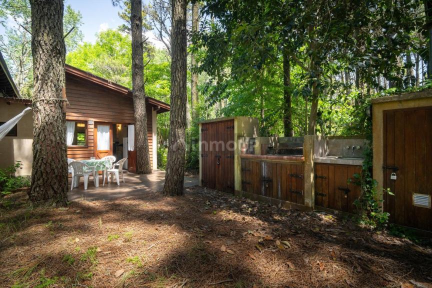 Casa en Venta en Villa Gesell, Buenos Aires Costa Atlantica