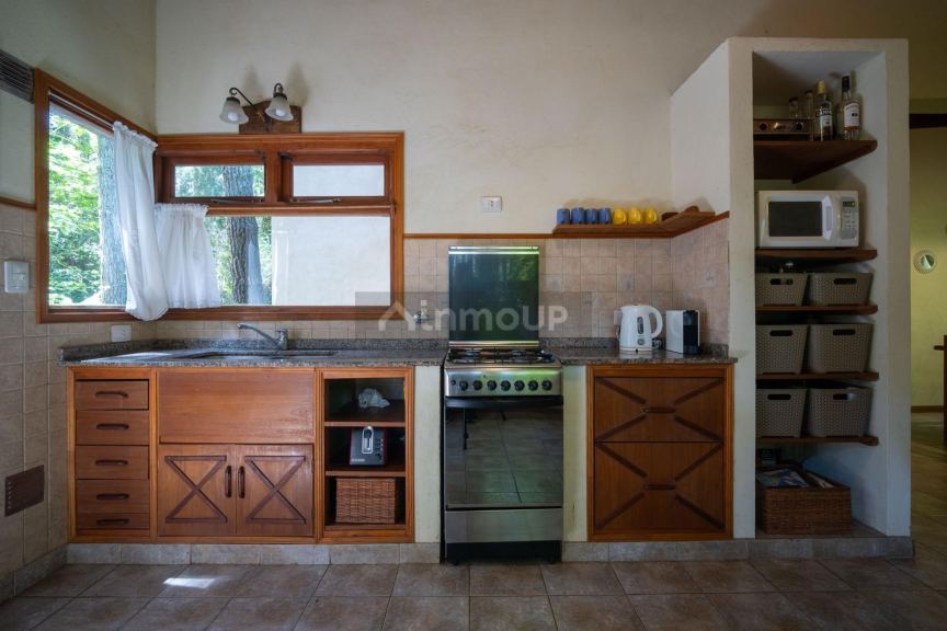 Casa en Venta en Villa Gesell, Buenos Aires Costa Atlantica