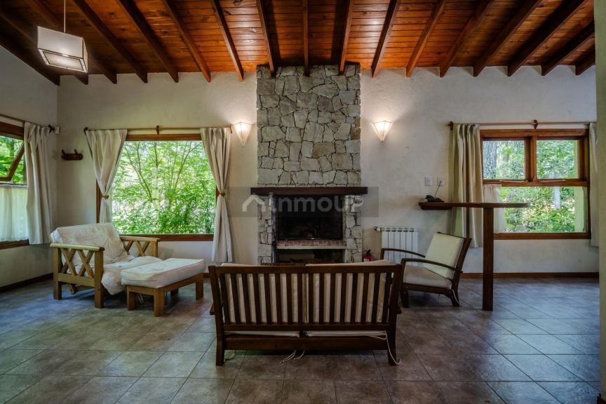 Casa en Venta en Villa Gesell, Buenos Aires Costa Atlantica