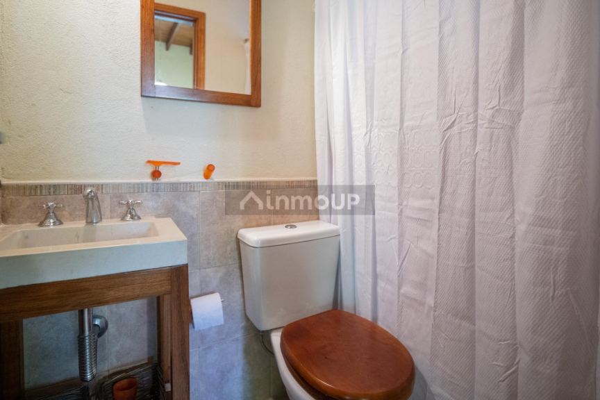 Casa en Venta en Villa Gesell, Buenos Aires Costa Atlantica