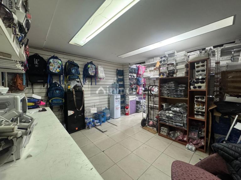 Local Comercial en Venta en Once, Capital Federal