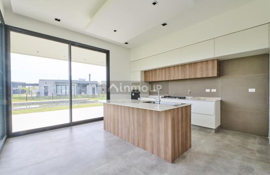 Casa en Venta en Ezeiza, G.B.A. Zona Sur