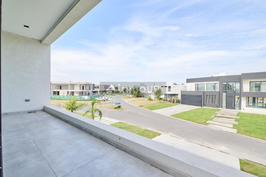Casa en Venta en Ezeiza, G.B.A. Zona Sur