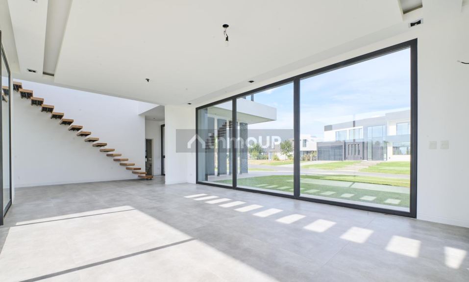 Casa en Venta en Ezeiza, G.B.A. Zona Sur