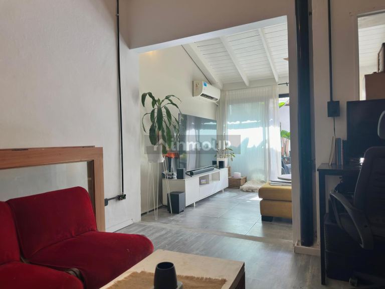 P H en Venta en Lomas de Zamora, G.B.A. Zona Sur