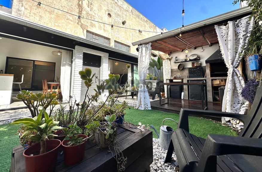 P H en Venta en Lomas de Zamora, G.B.A. Zona Sur