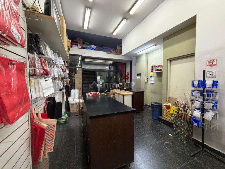 Local Comercial en Venta en Balvanera, Capital Federal