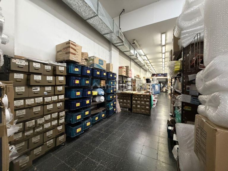 Local Comercial en Venta en Balvanera, Capital Federal