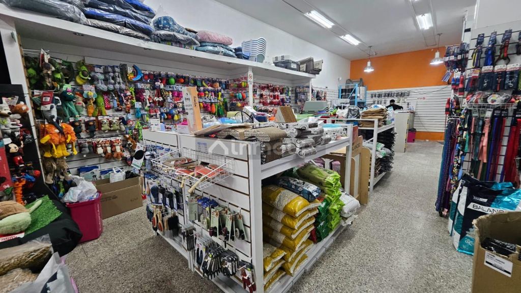 Local Comercial en Venta en Balvanera, Capital Federal