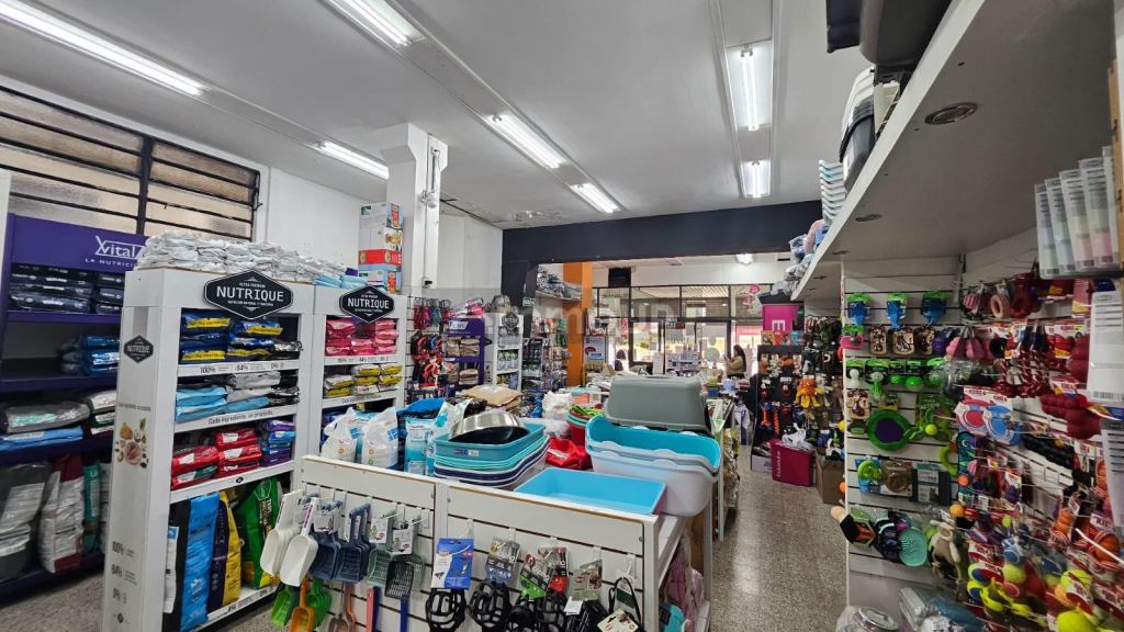 Local Comercial en Venta en Balvanera, Capital Federal