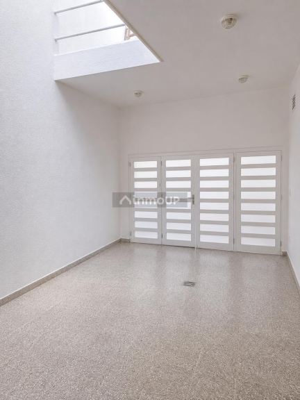 Local Comercial en Alquiler en La Paternal, Capital Federal