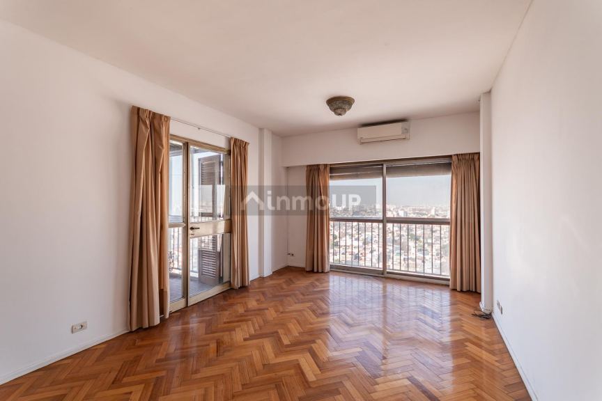 Departamento en Venta en Parque Chacabuco, Capital Federal