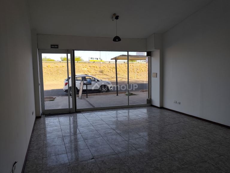 Local Comercial en Alquiler en Godoy Cruz, Mendoza