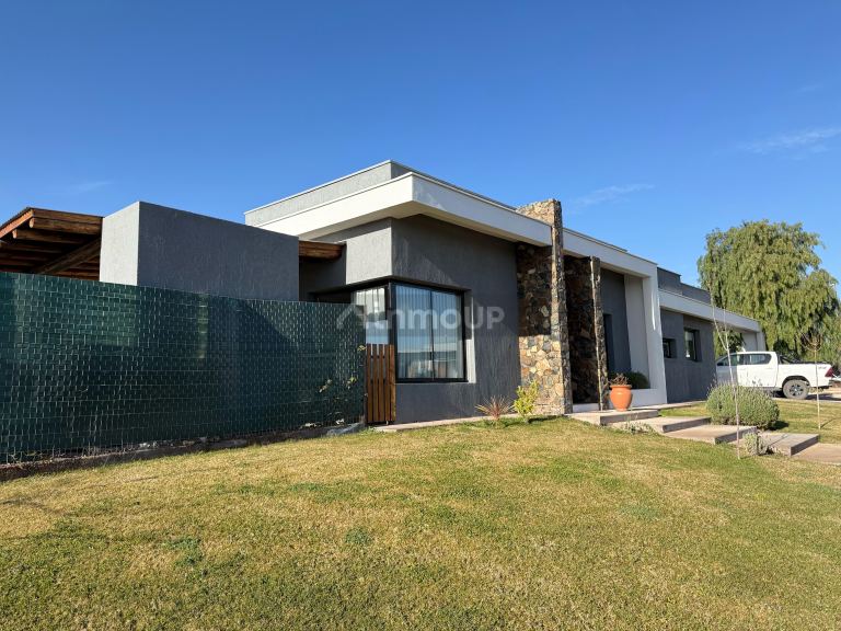 Casa en Venta en Maipu, Mendoza