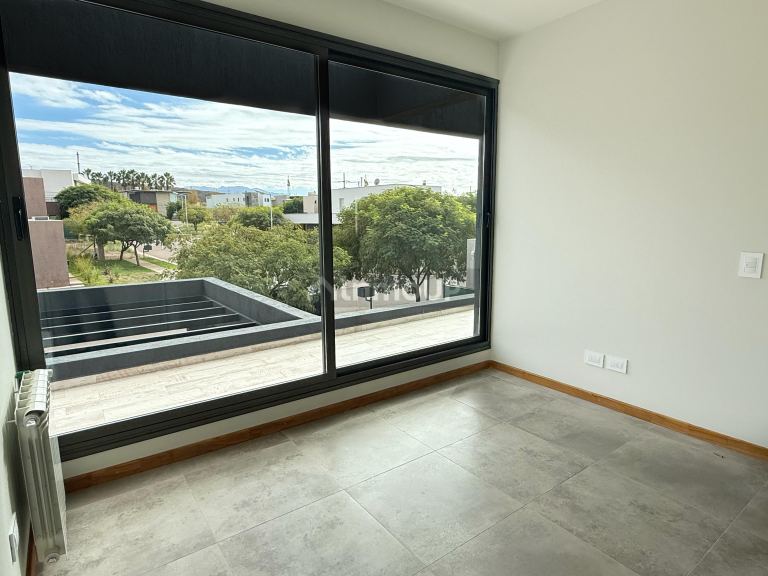 Casa en Alquiler en Lujan de Cuyo, Mendoza