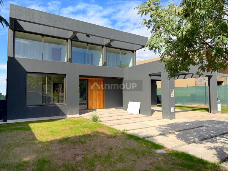 Casa en Alquiler en Lujan de Cuyo, Mendoza