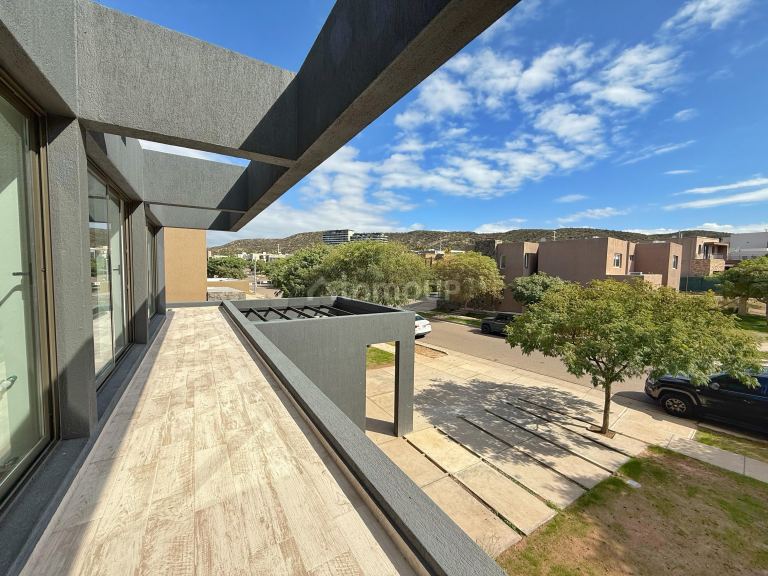 Casa en Alquiler en Lujan de Cuyo, Mendoza