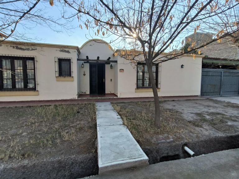 Casa en Venta en Guaymallen, Mendoza