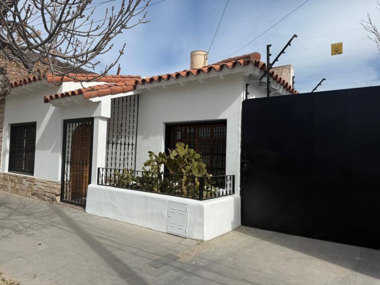 Galpon en Alquiler en Godoy Cruz, Mendoza