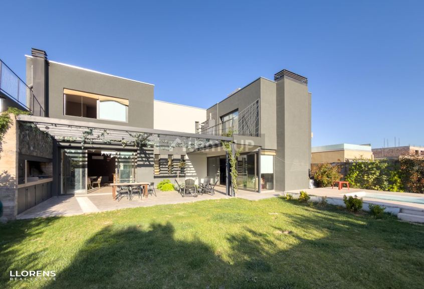 Casa en Venta en Capital, Mendoza