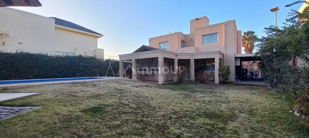 Casa en Venta en Guaymallen, Mendoza