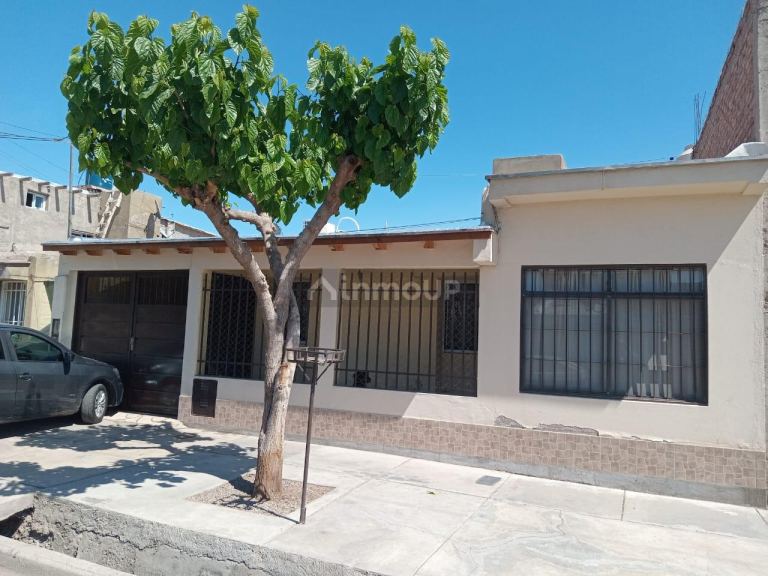 Casa en Venta en Guaymallen, Mendoza
