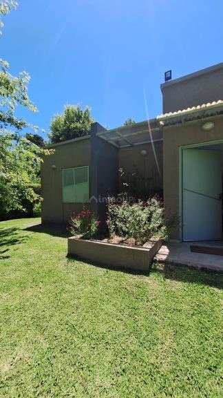 Casa Quinta en Venta en Escobar, G.B.A. Zona Norte