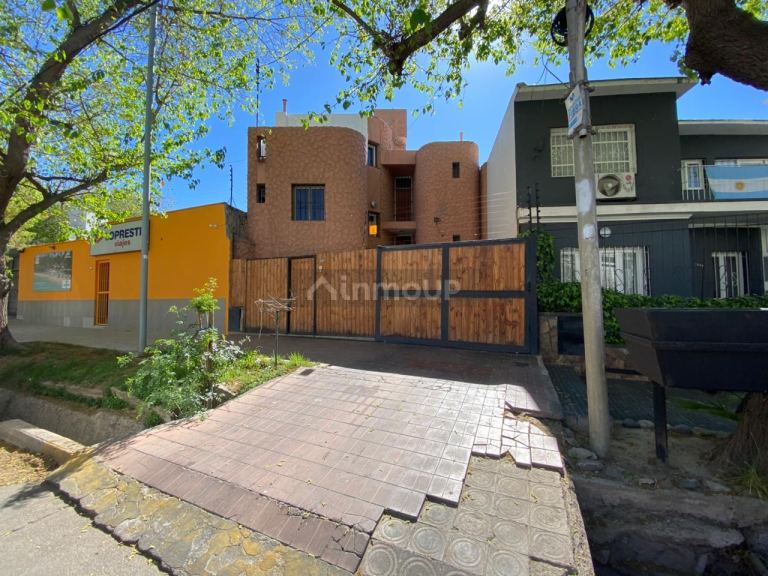 Casa en Alquiler en Capital, Mendoza
