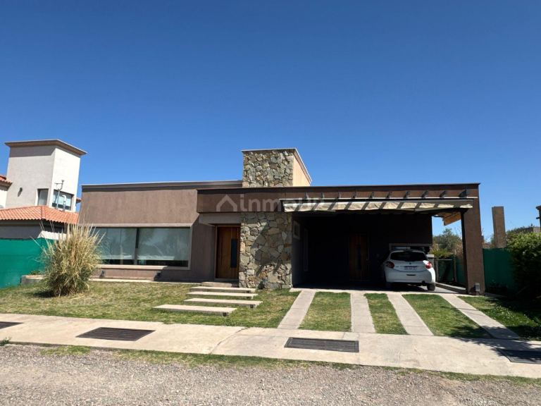 Casa en Venta en Lujan de Cuyo, Mendoza