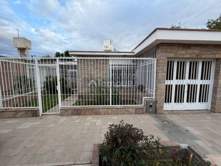 Casa en Alquiler en Las Heras, Mendoza