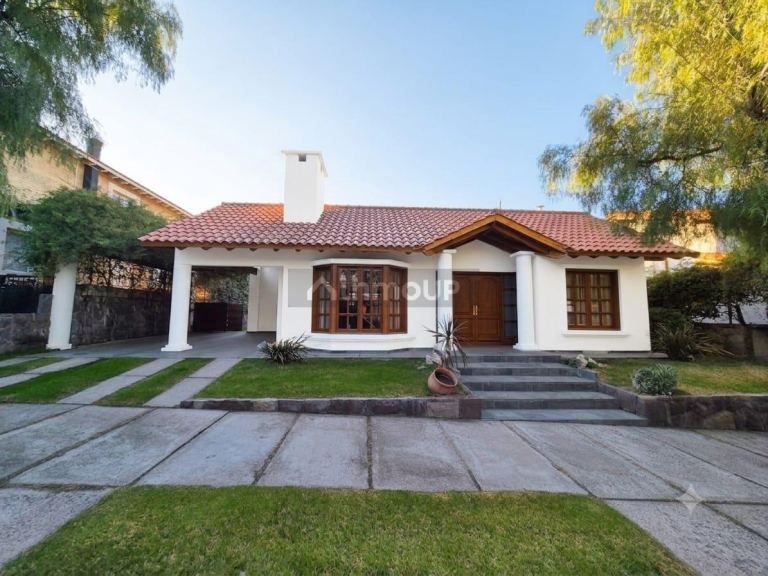 Casa en Venta en Las Heras, Mendoza