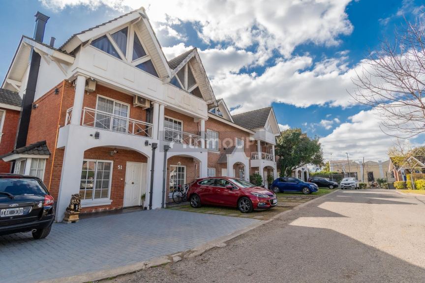 Casa en Venta en Hurlingham, G.B.A. Zona Oeste