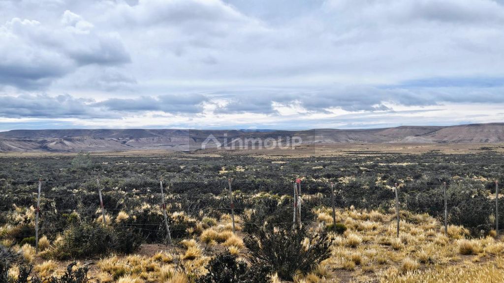 Campo en Venta en Deseado, Santa Cruz