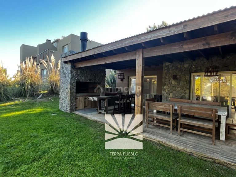 Casa en Venta en De la Costa, Buenos Aires Costa Atlantica