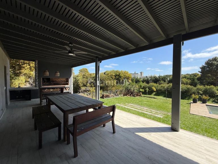 Casa en Venta en De la Costa, Buenos Aires Costa Atlantica