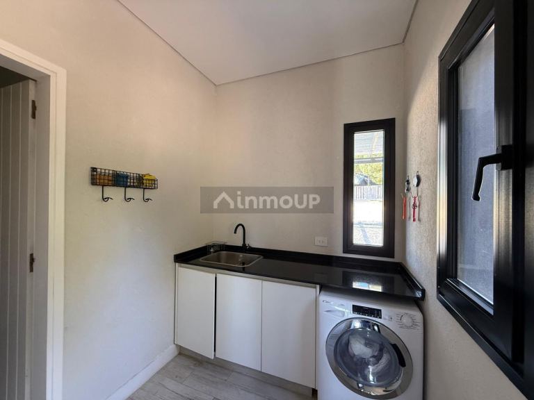 Casa en Venta en De la Costa, Buenos Aires Costa Atlantica