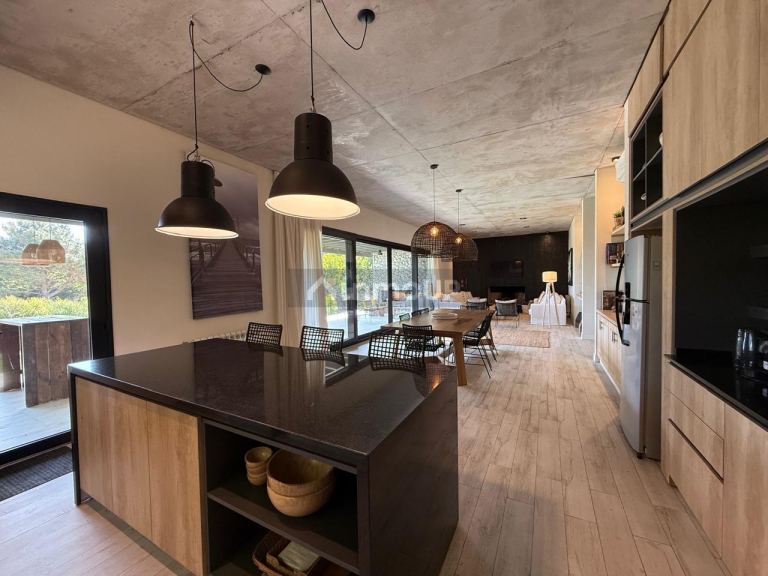 Casa en Venta en De la Costa, Buenos Aires Costa Atlantica