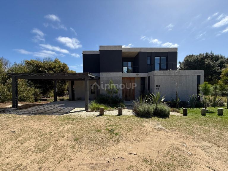 Casa en Venta en De la Costa, Buenos Aires Costa Atlantica