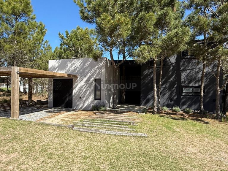 Casa en Venta en De la Costa, Buenos Aires Costa Atlantica