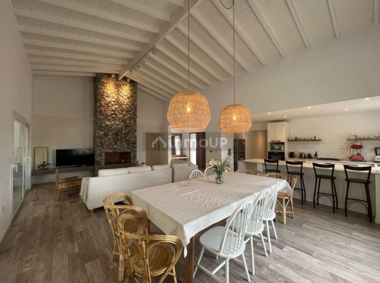 Casa en Venta en De la Costa, Buenos Aires Costa Atlantica