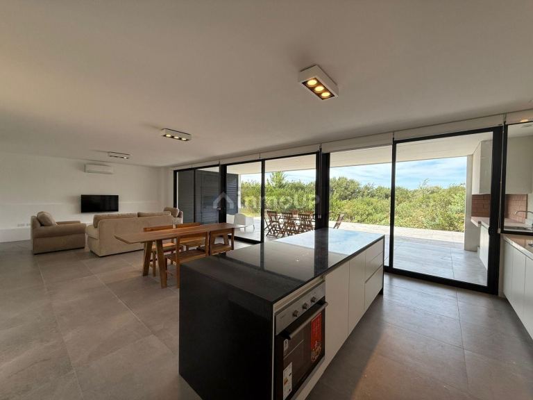 Casa en Venta en De la Costa, Buenos Aires Costa Atlantica