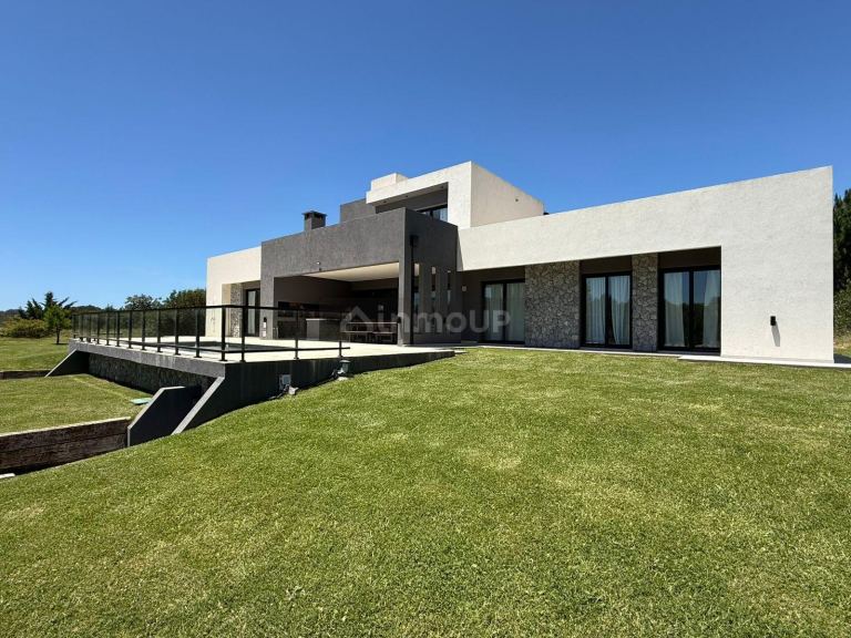 Casa en Venta en De la Costa, Buenos Aires Costa Atlantica