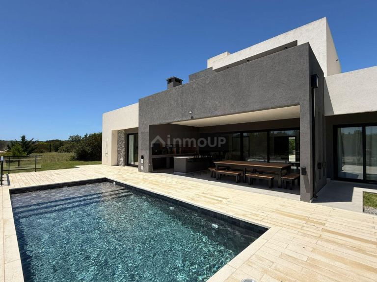 Casa en Venta en De la Costa, Buenos Aires Costa Atlantica