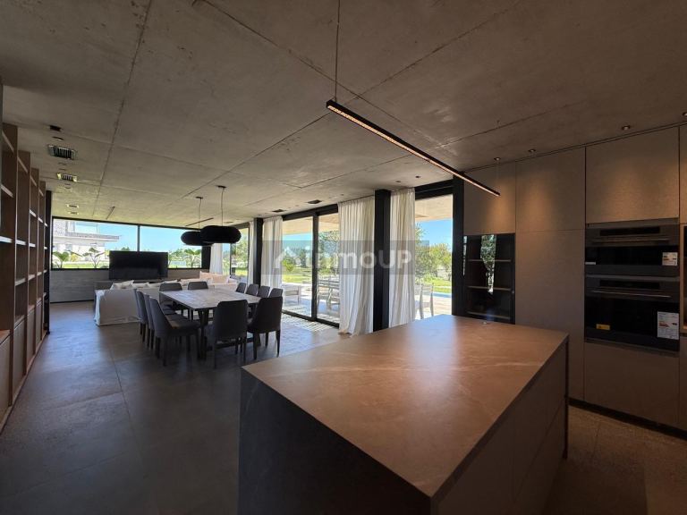Casa en Venta en De la Costa, Buenos Aires Costa Atlantica