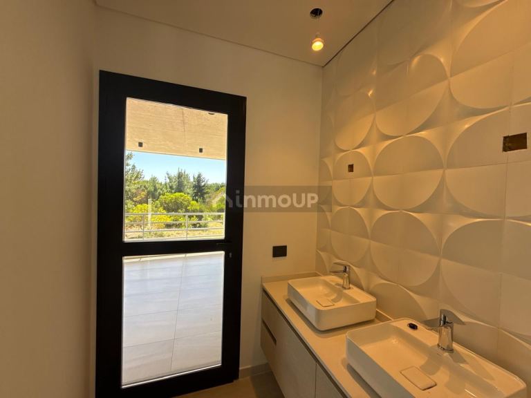 Casa en Venta en De la Costa, Buenos Aires Costa Atlantica