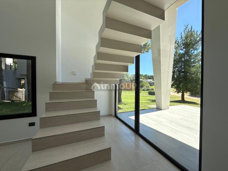Casa en Venta en De la Costa, Buenos Aires Costa Atlantica