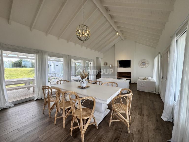 Casa en Venta en De la Costa, Buenos Aires Costa Atlantica