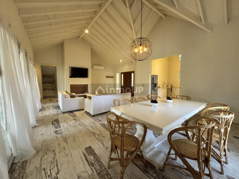 Casa en Venta en De la Costa, Buenos Aires Costa Atlantica