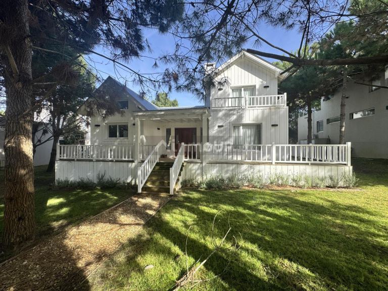 Casa en Venta en De la Costa, Buenos Aires Costa Atlantica