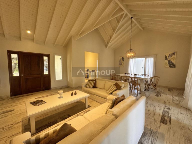 Casa en Venta en De la Costa, Buenos Aires Costa Atlantica